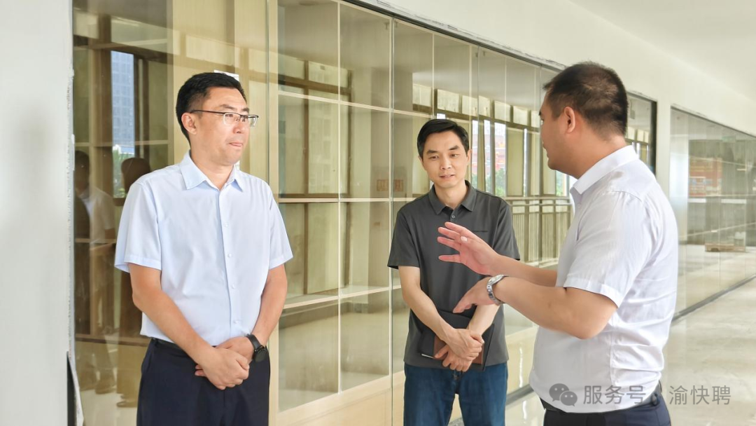 北碚区人大代表团莅临我校视察调研